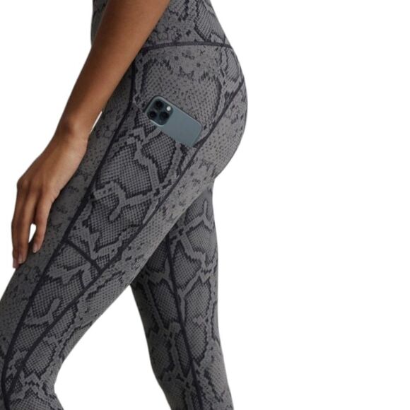 VARLEY Let's Go Leggings in Olive Snake | 7/8 Length, Size S‎ - Picture 9 of 15